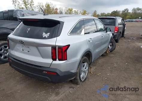 2021 Kia Sorento Lx z USA, uszkodzony, nr VIN 5XYRG4LC4MG004990